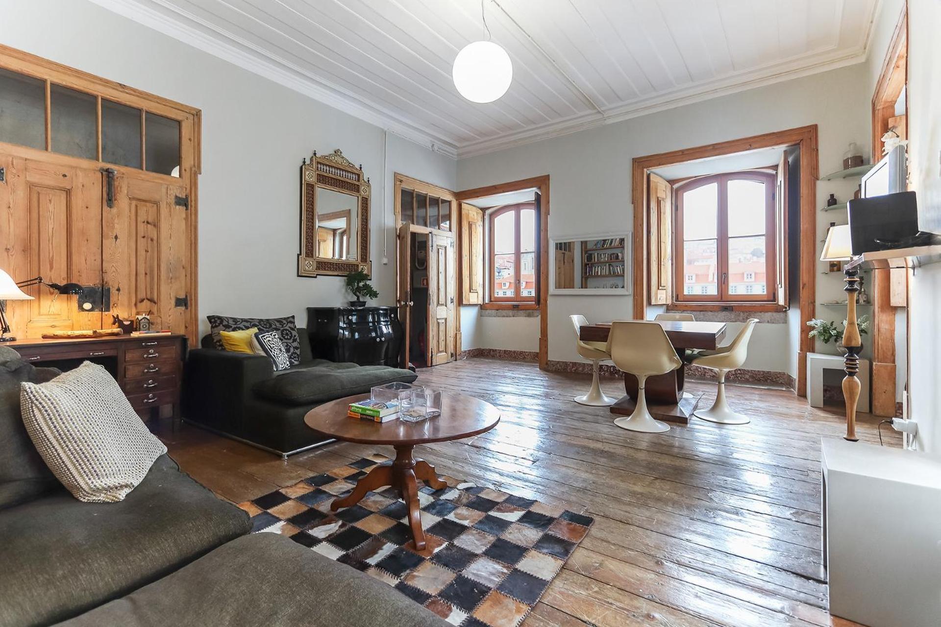 Downtown Vintage Suites By Homing Lisbona Esterno foto